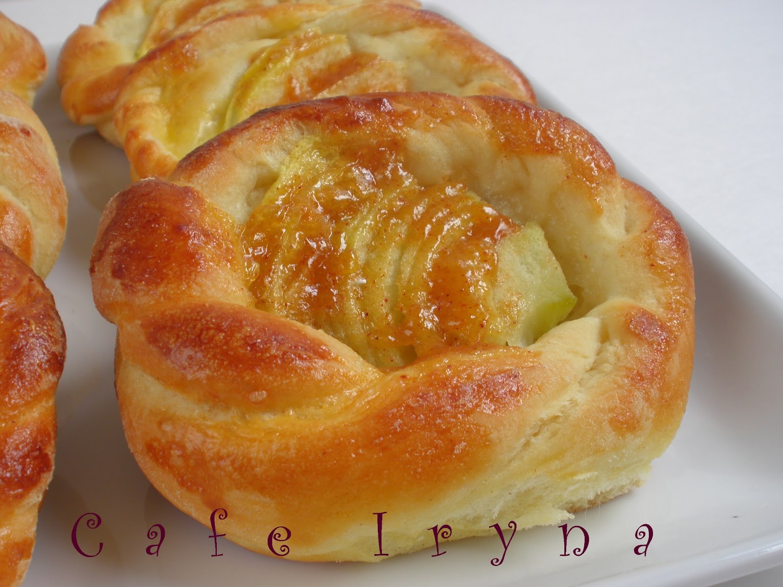 Форма для пирожков, яблоко